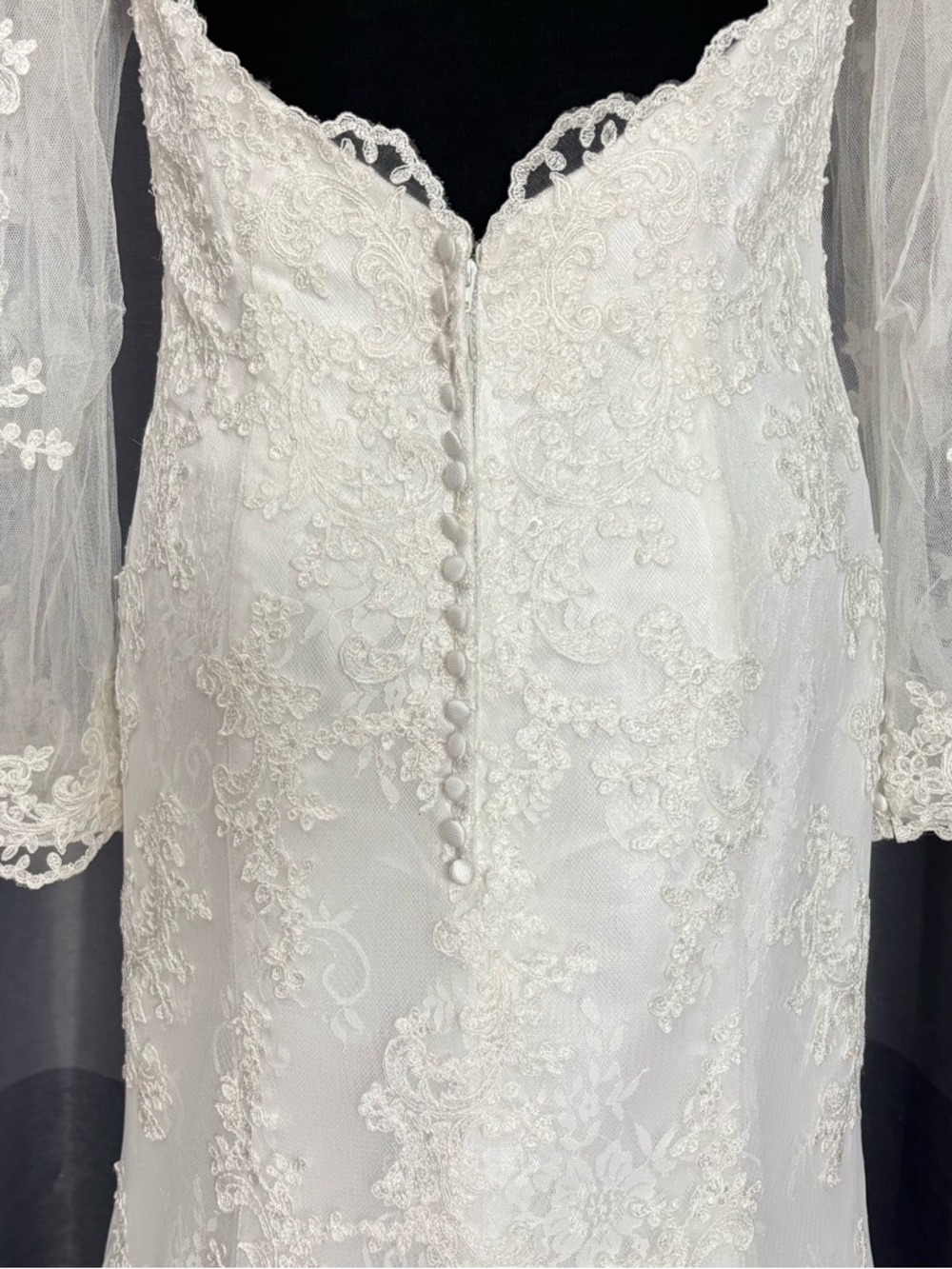 Alfred Angelo White Lace Backless Long Sleeve Bridal Wedding Gown 16 - Picture 7 of 15